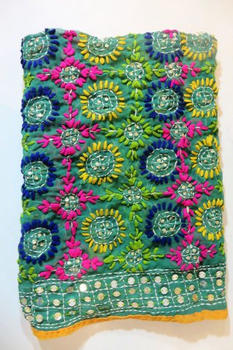 מטפחות לאירועים סטודיו שחרית