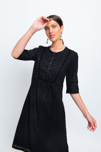 בגדי נשים דתיות סטודיו שחרית